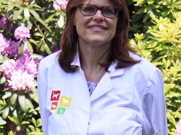 Cathy Lansbergen - Veterinarian