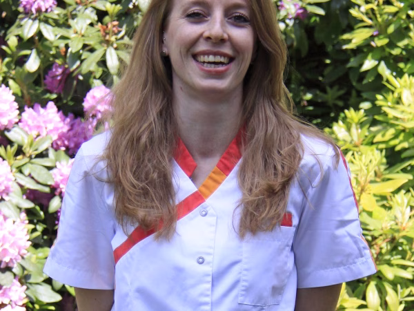 Joelle de Jong - Paraweterynarz